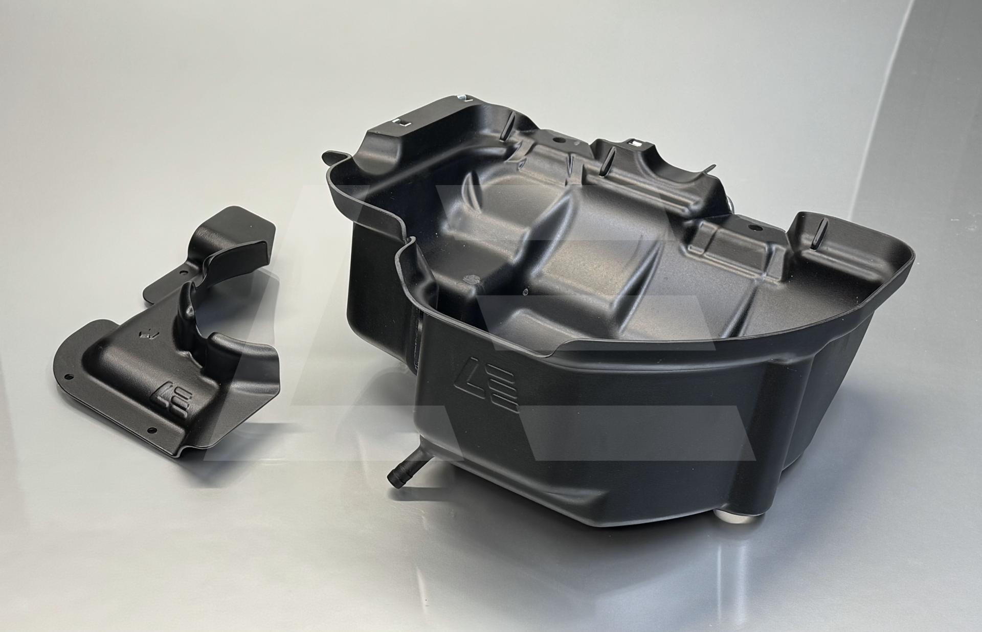 LEVEL Engineering Экран защитный расширительного бачка BMW M5 F90, Euro 6 Изображение №1